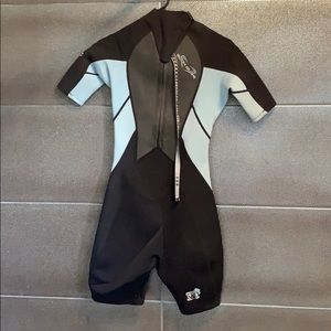 Body Glove short wet suites